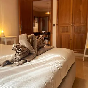 sunny-terrace-comfy-beds-in-marrakech.marrakeshhotelsmorocco.com/