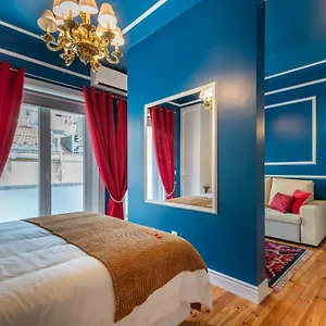 Style And Comfort In Downtown Appartement